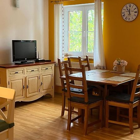 Apartman Pod Klasterem รุมบวร์ก ภายนอก รูปภาพ