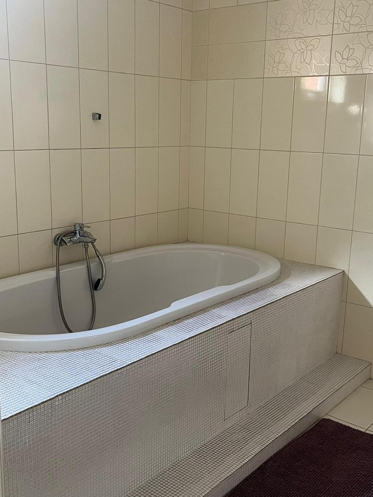 Apartman Pod Klasterem รุมบวร์ก ภายนอก รูปภาพ
