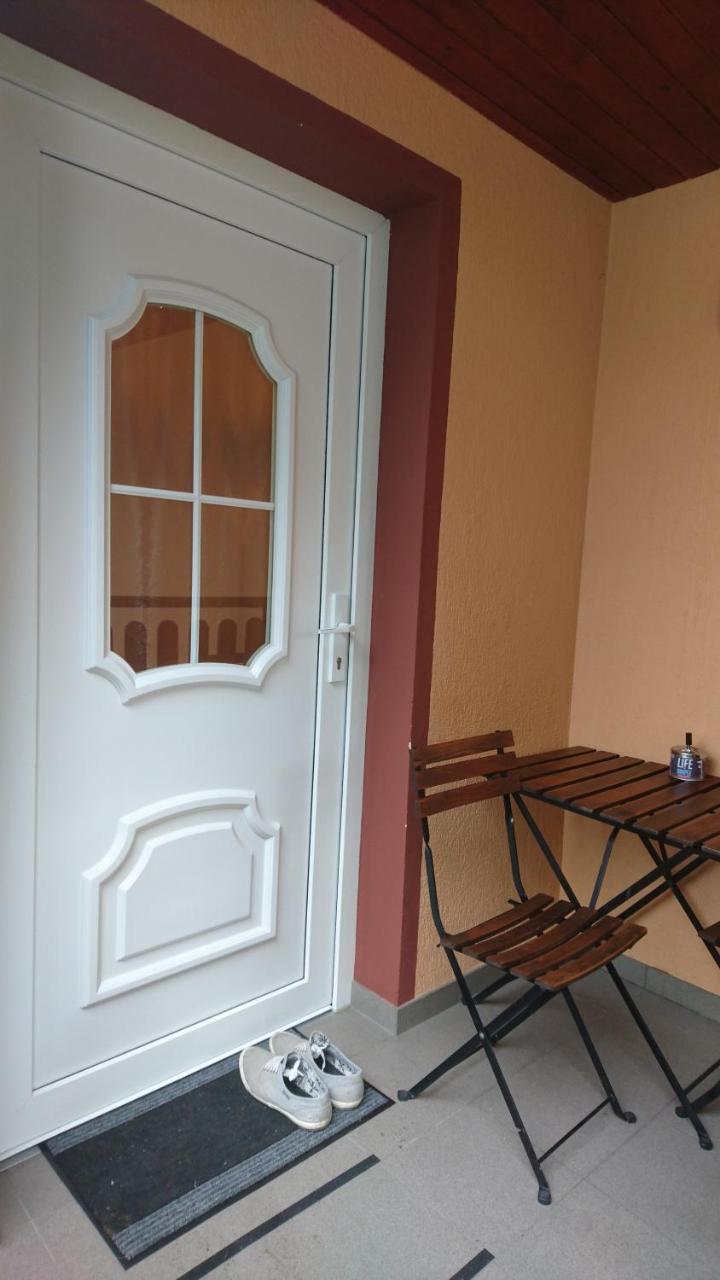 Apartman Pod Klasterem รุมบวร์ก ภายนอก รูปภาพ
