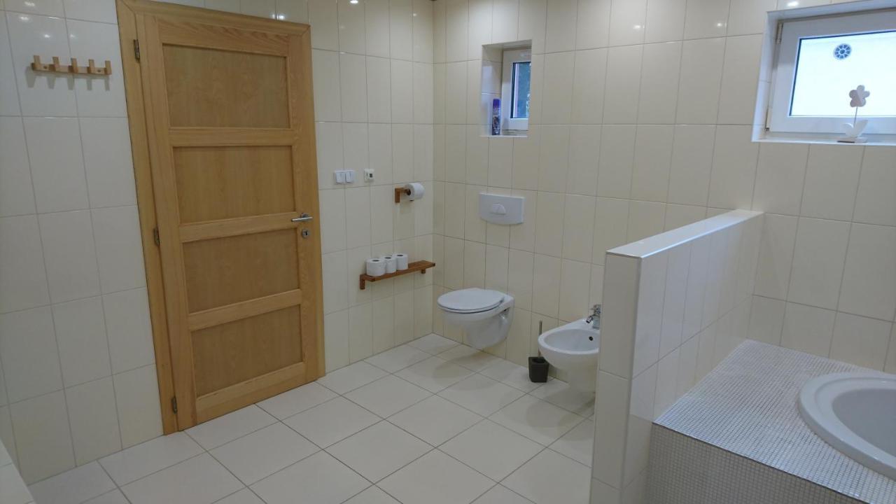Apartman Pod Klasterem รุมบวร์ก ภายนอก รูปภาพ