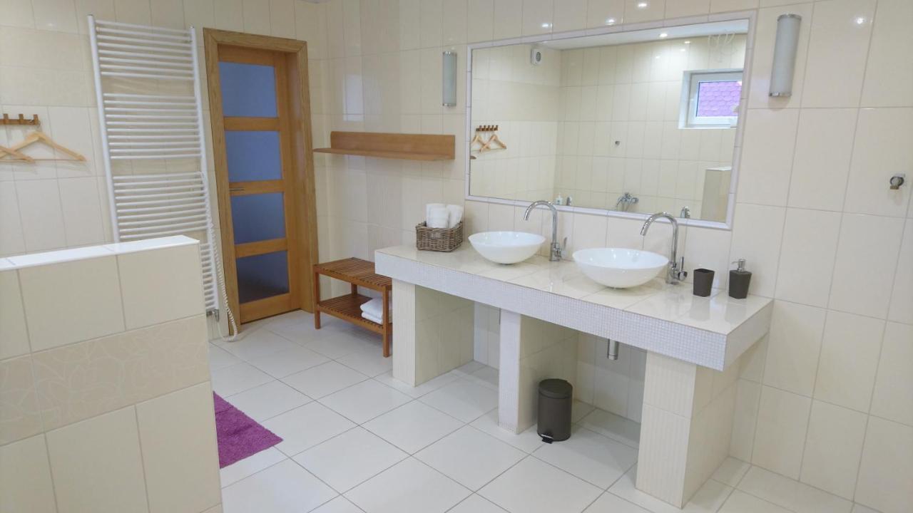 Apartman Pod Klasterem รุมบวร์ก ภายนอก รูปภาพ